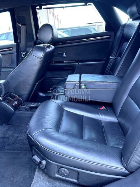 Audi A8 - fotografija 25