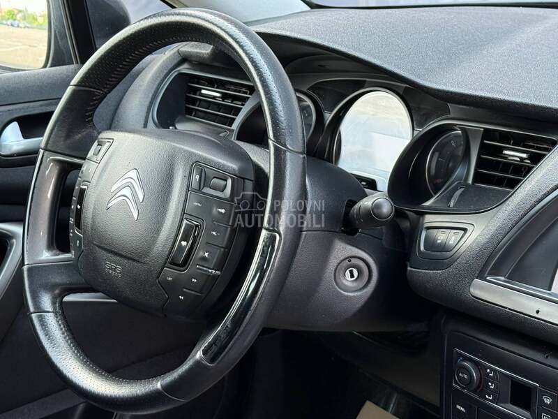 Citroen C5 - fotografija 17