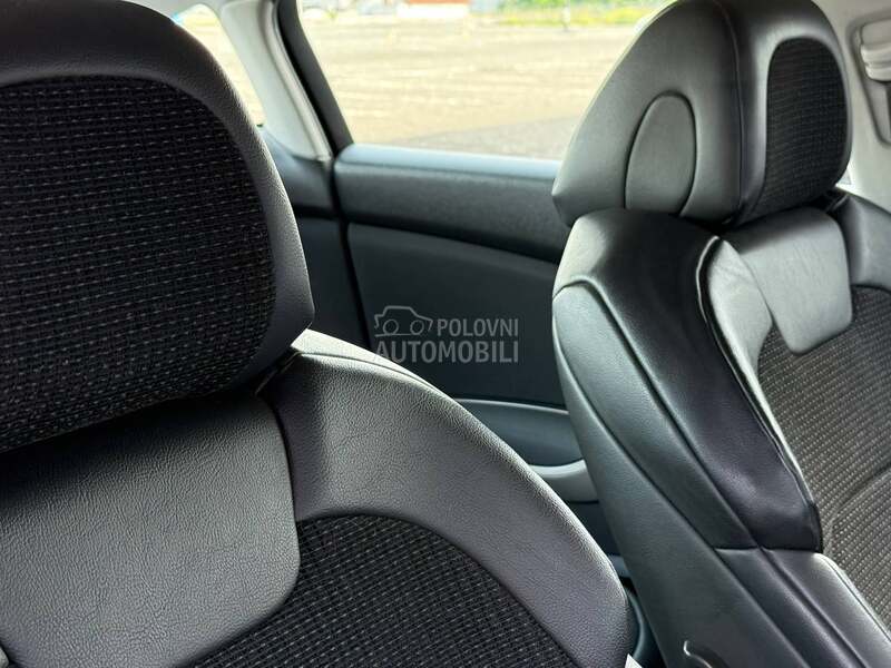 Citroen C5 - fotografija 19