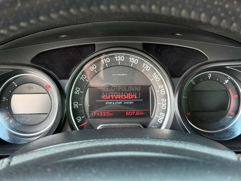 Citroen C5 - fotografija 28