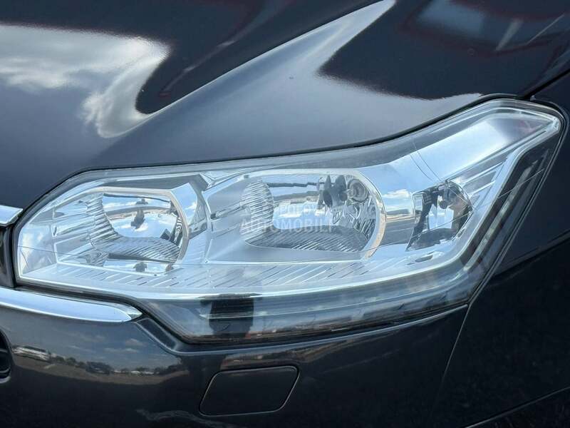 Citroen C5 - fotografija 36