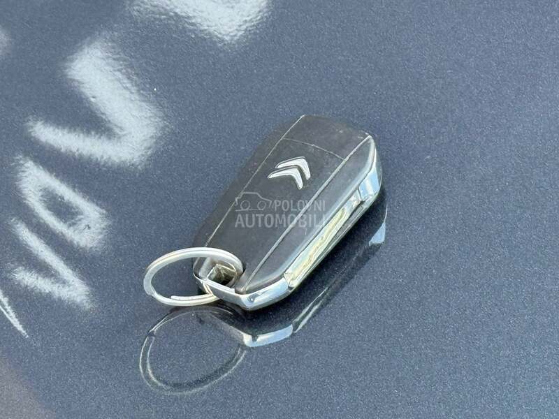 Citroen C5 - fotografija 37