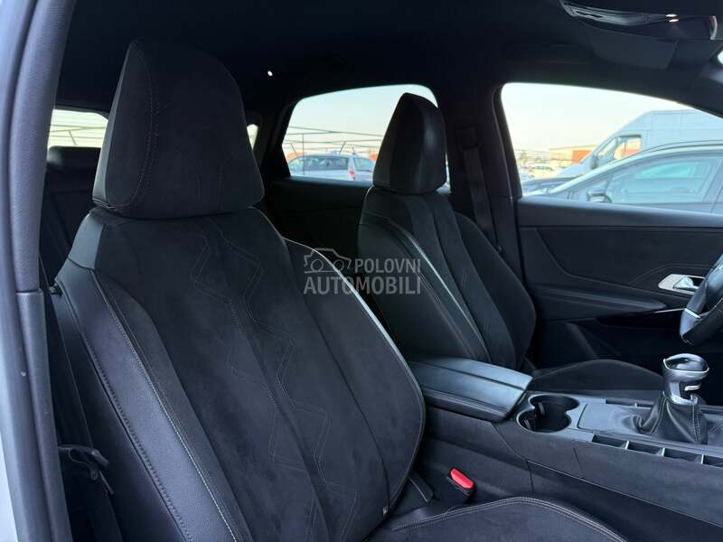 Citroen DS7 - fotografija 25