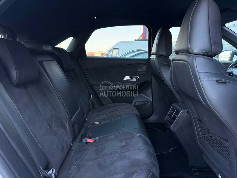 Citroen DS7 - fotografija 27