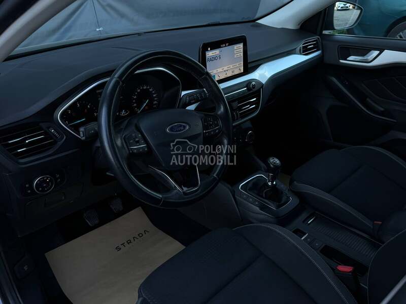 Ford Focus - fotografija 13