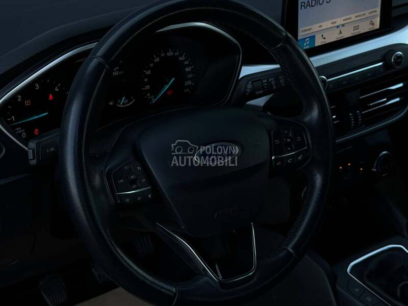 Ford Focus - fotografija 14