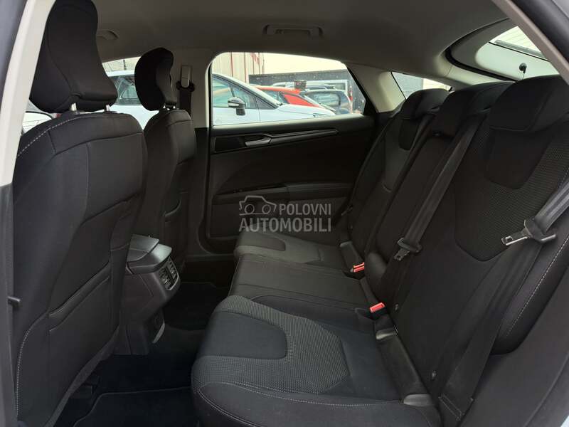 Ford Mondeo - fotografija 18