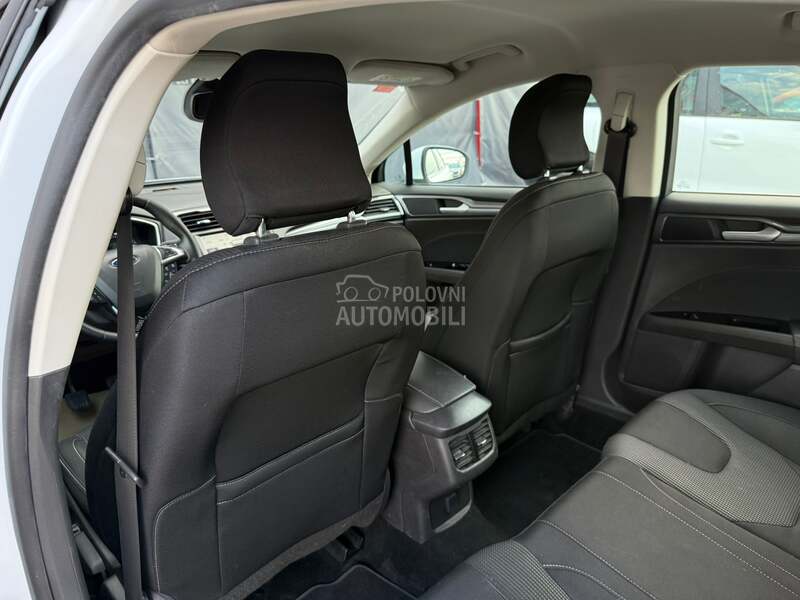 Ford Mondeo - fotografija 21