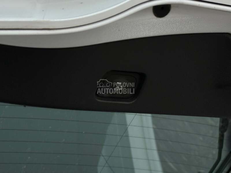 Ford Mondeo - fotografija 31