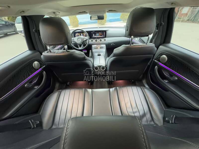 Mercedes-Benz E 220 - fotografija 18