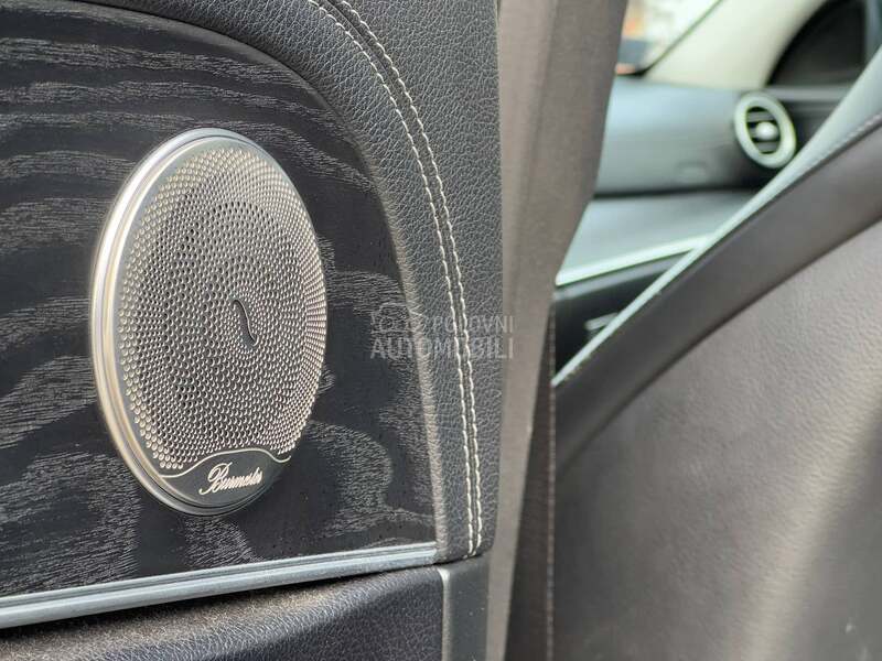 Mercedes-Benz E 220 - fotografija 25