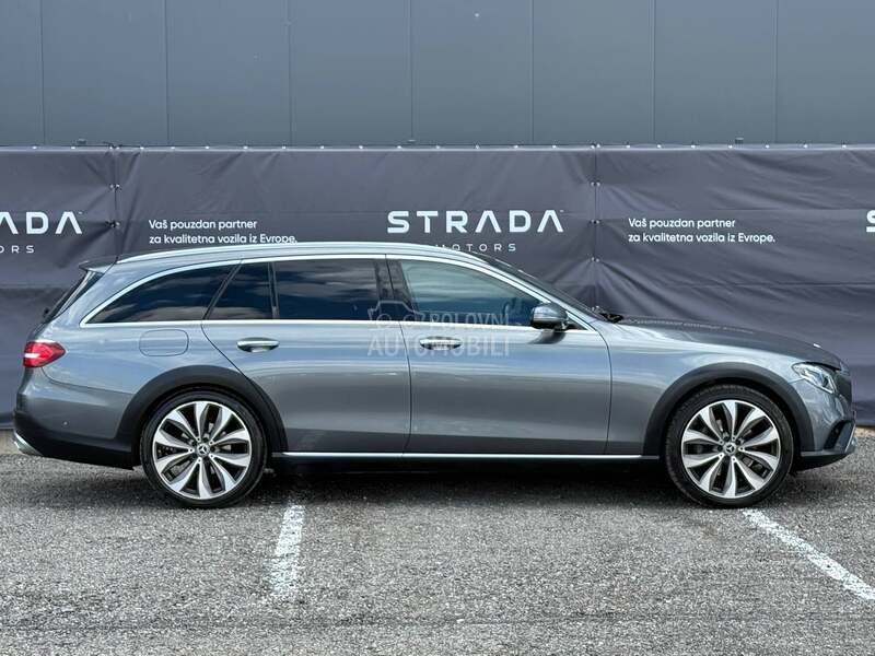 Mercedes-Benz E 220 - fotografija 8