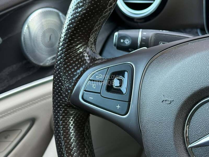 Mercedes-Benz E 220 - fotografija 31