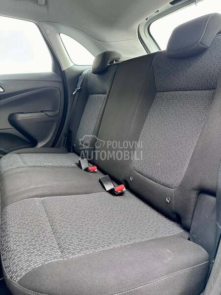 Opel Crossland X - fotografija 17