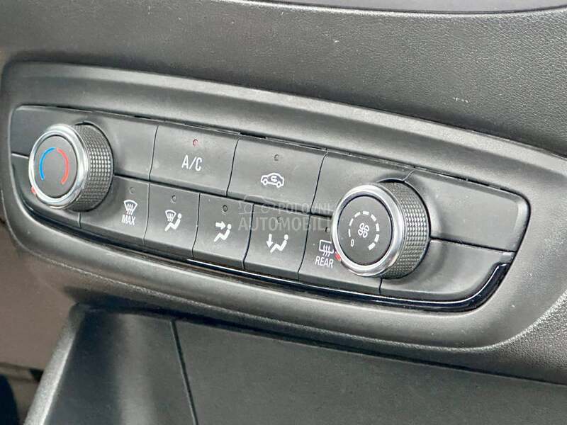 Opel Crossland X - fotografija 31