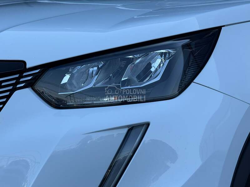 Peugeot 2008 - fotografija 4