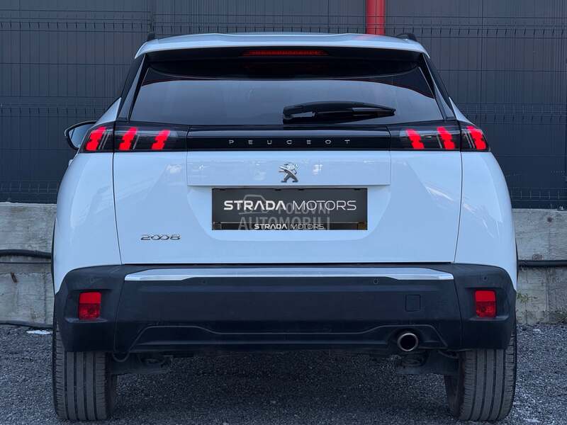 Peugeot 2008 - fotografija 9