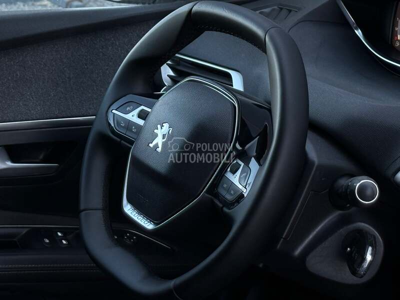 Peugeot 3008 - fotografija 23