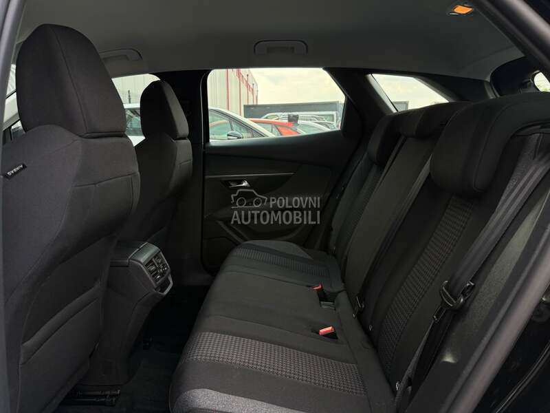 Peugeot 3008 - fotografija 18