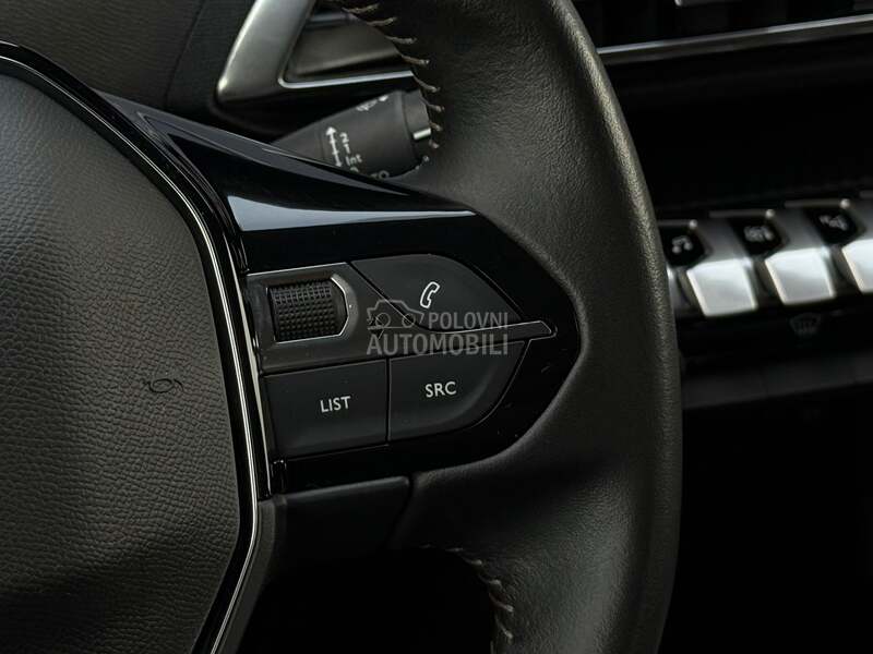 Peugeot 3008 - fotografija 33