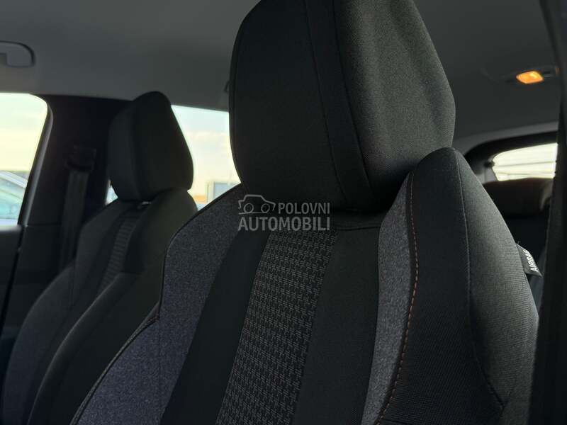 Peugeot 3008 - fotografija 12
