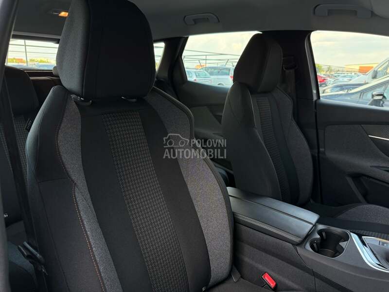 Peugeot 3008 - fotografija 21