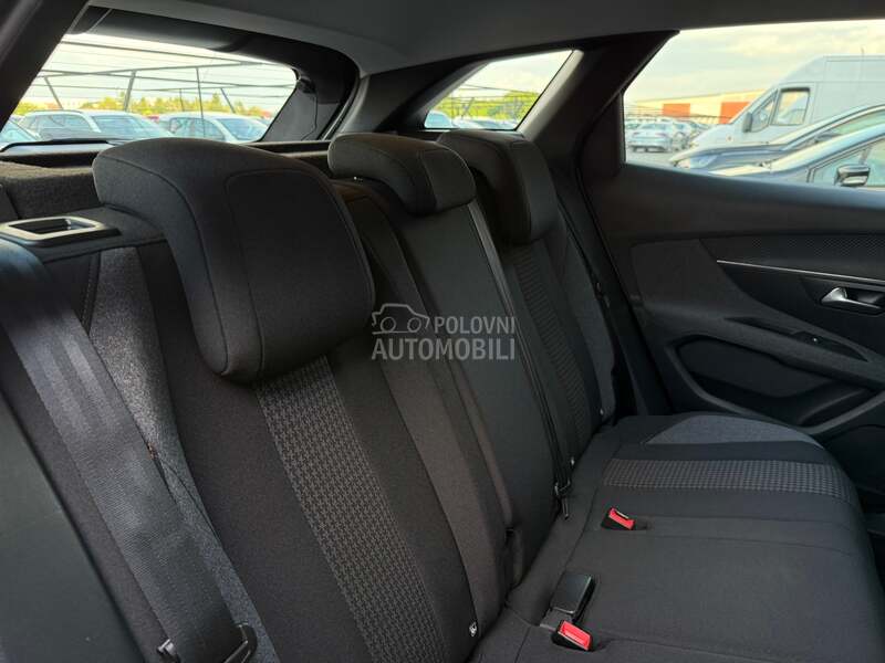Peugeot 3008 - fotografija 25