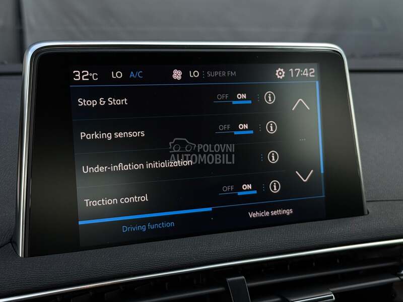 Peugeot 3008 - fotografija 37