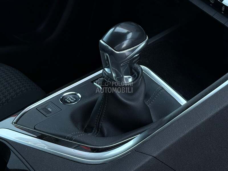 Peugeot 3008 - fotografija 3