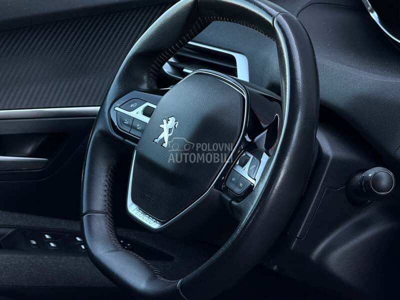 Peugeot 3008 - fotografija 23
