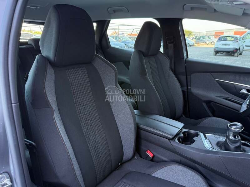Peugeot 3008 - fotografija 24