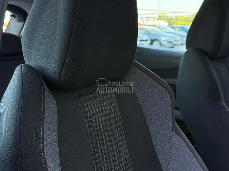 Peugeot 3008 - fotografija 25