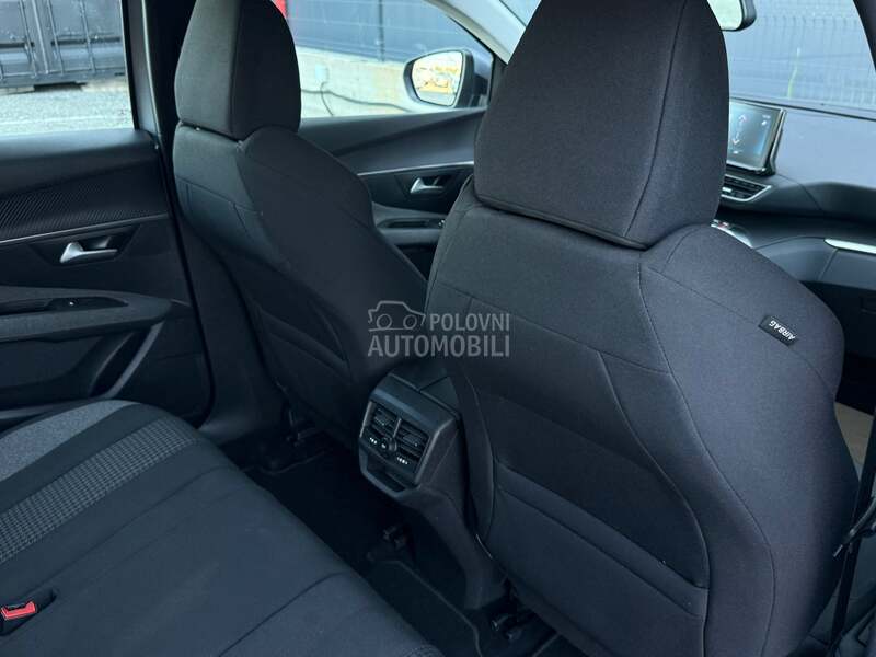 Peugeot 3008 - fotografija 28