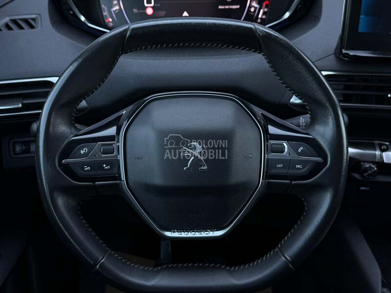 Peugeot 3008 - fotografija 32