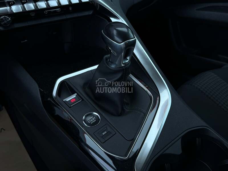 Peugeot 3008 - fotografija 40