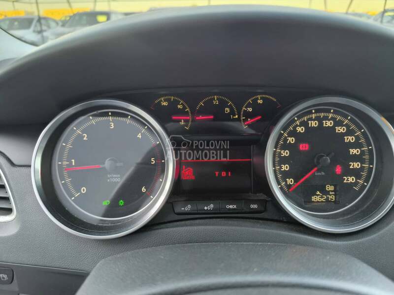 Peugeot 508 - fotografija 28