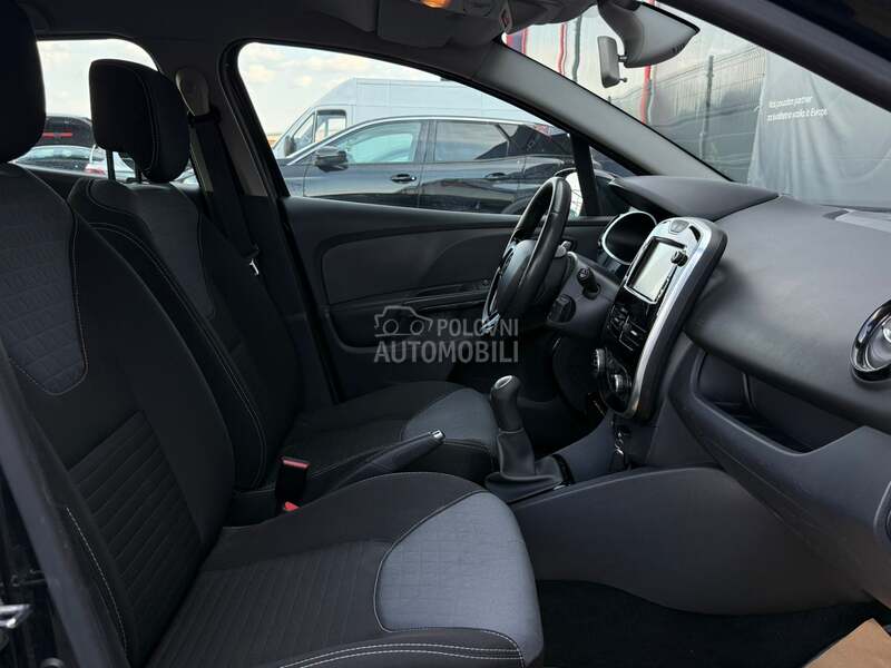 Renault Clio - fotografija 18