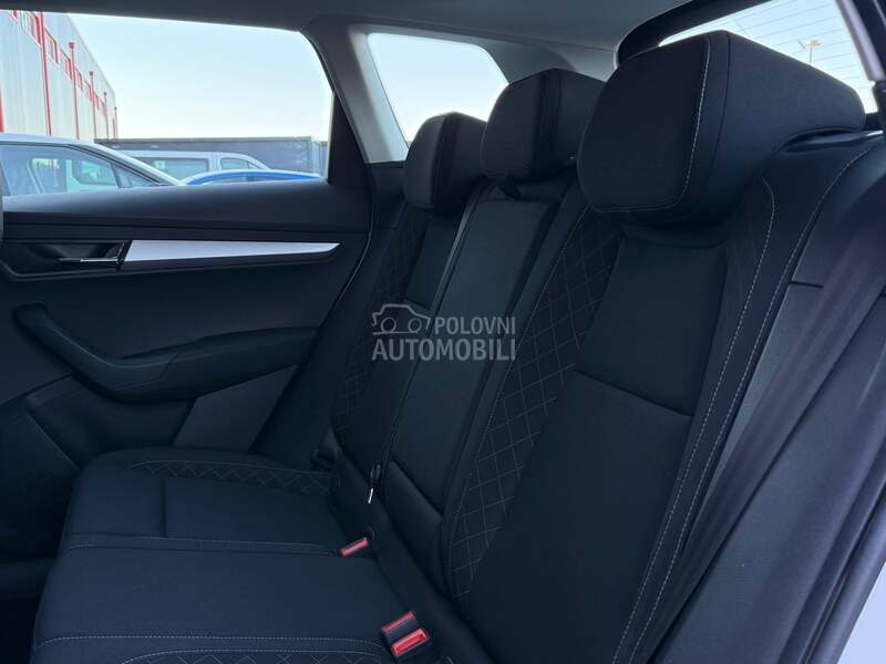 Škoda Karoq - fotografija 20