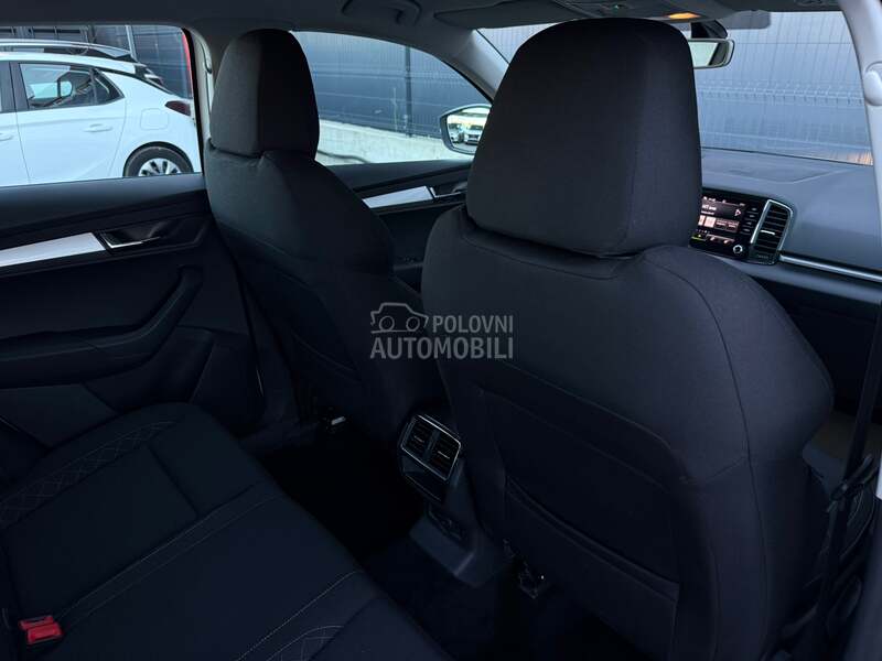 Škoda Karoq - fotografija 29