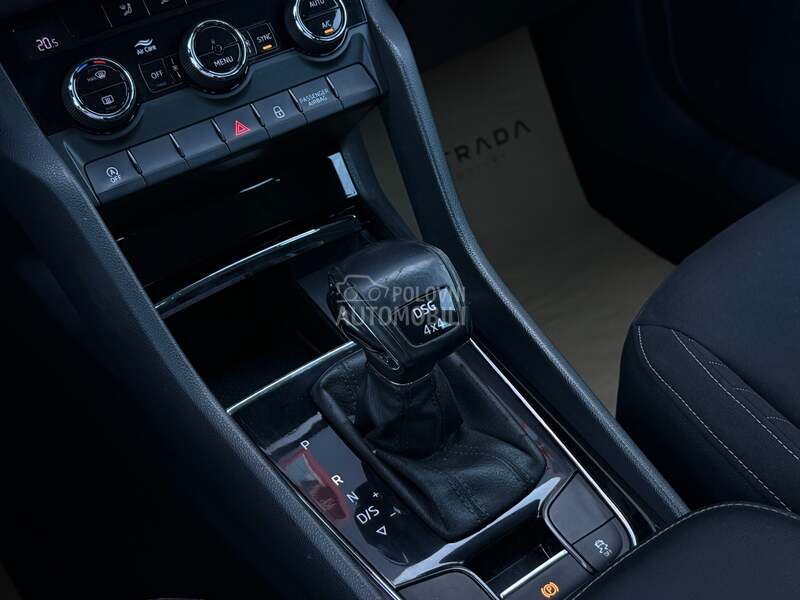 Škoda Karoq - fotografija 42