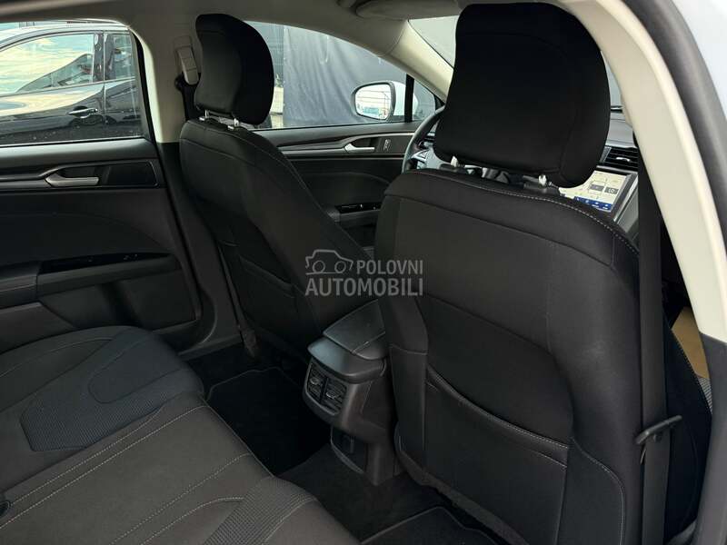 Ford Mondeo - fotografija 29