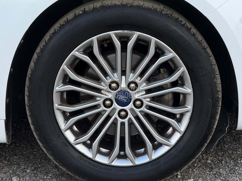 Ford Mondeo - fotografija 49