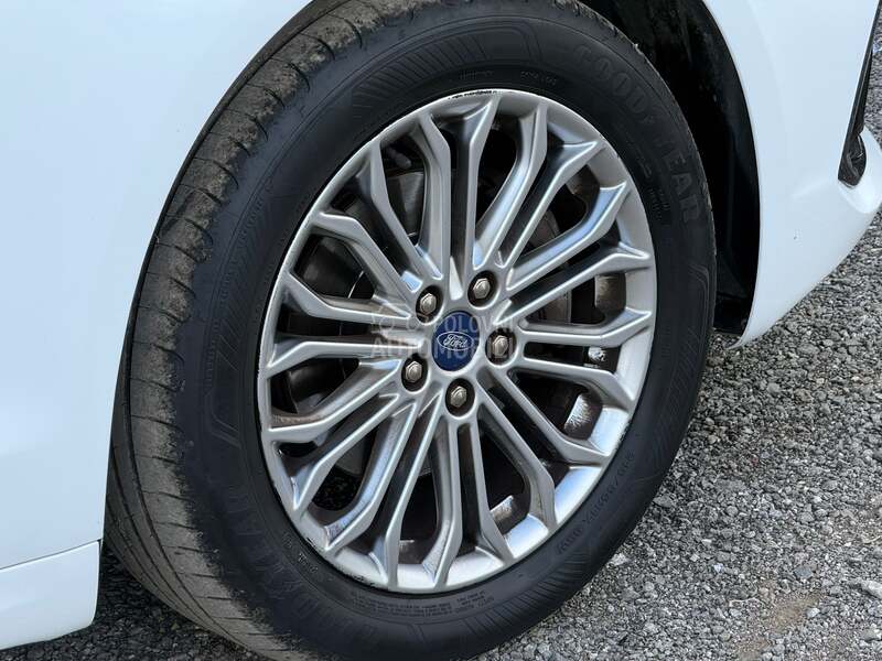 Ford Mondeo - fotografija 50