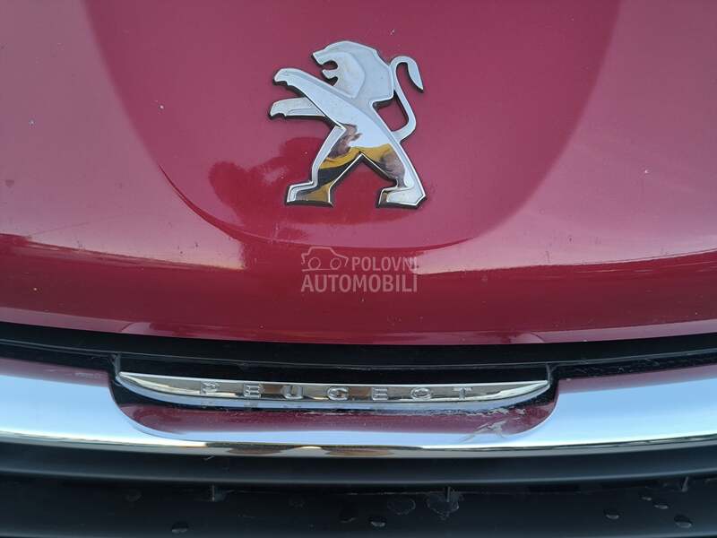 Peugeot 208 - fotografija 21