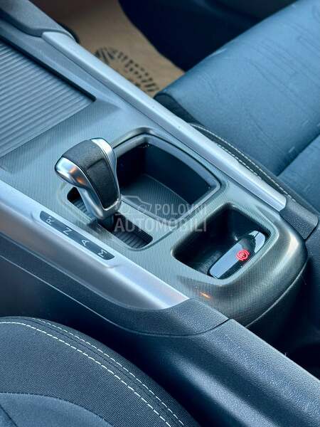 Citroen C4 - fotografija 14