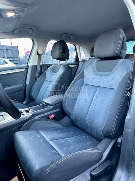 Citroen C4 - fotografija 15