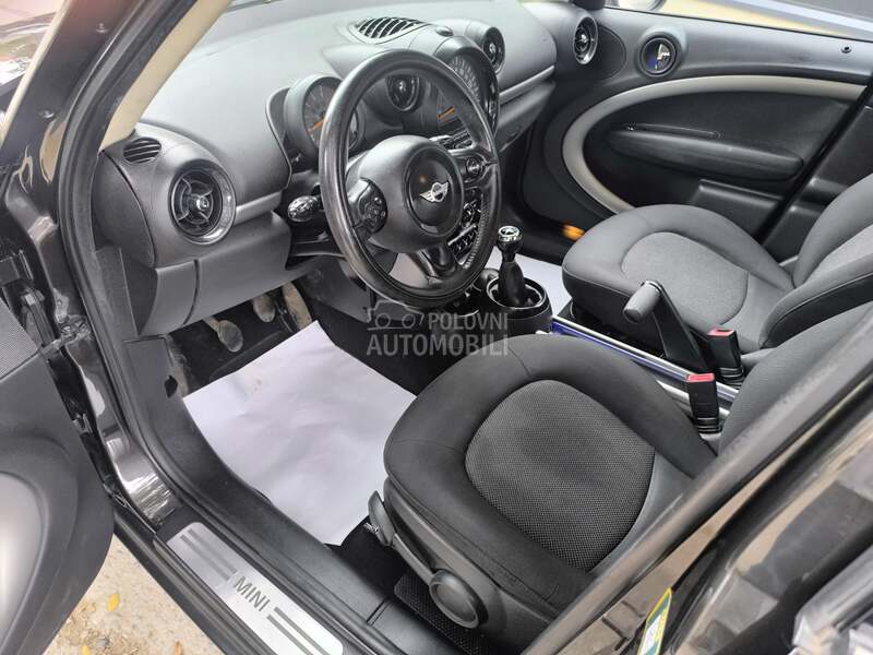 MINI Countryman - fotografija 11
