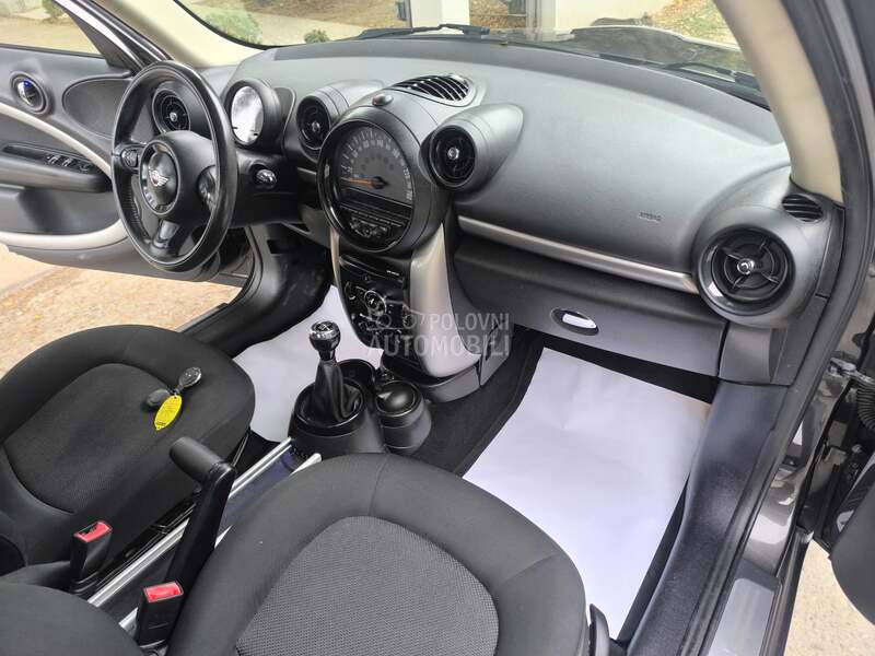 MINI Countryman - fotografija 18