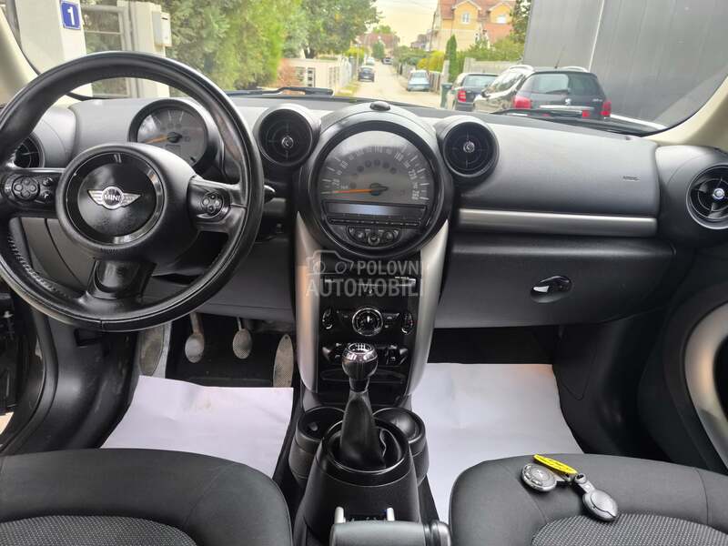 MINI Countryman - fotografija 23