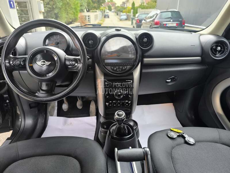 MINI Countryman - fotografija 25